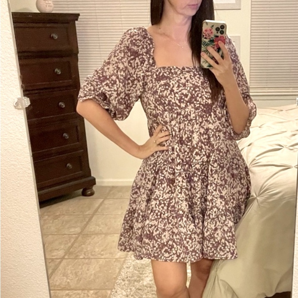NWOT STORIA PURPLE FLORAL PUFF SLEEVE DRESS SMALL